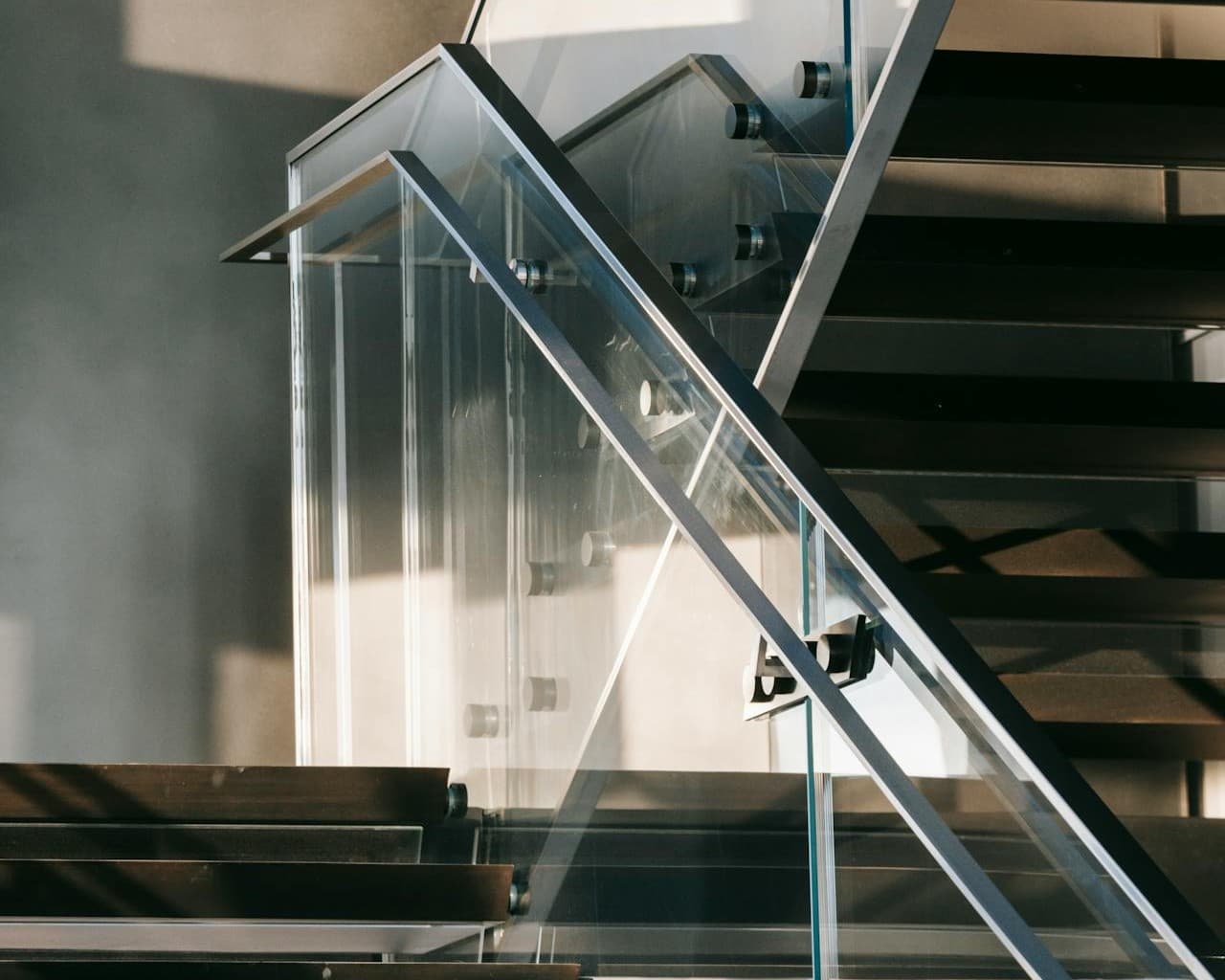 Affordable Glass Railings & Partitions Solutions Maharashtra